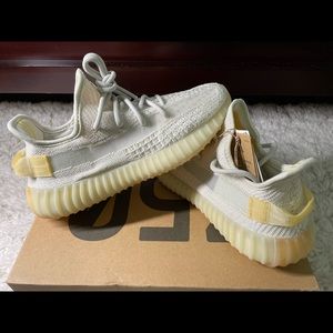 Color change due to UV LIGHT